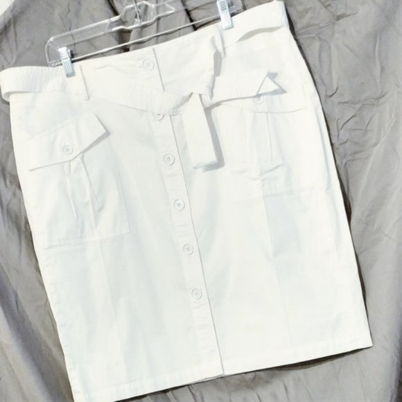 Talbots Dresses & Skirts - Talbots Pencil Skirt Front Button ClosureSz 18